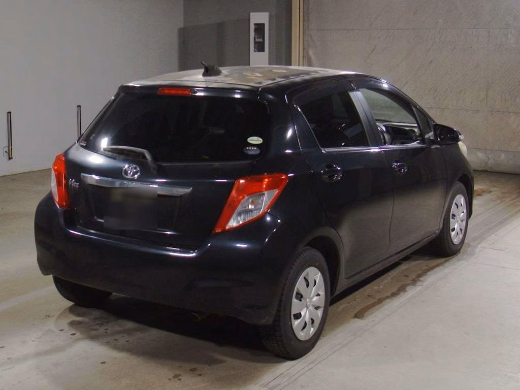 TOYOTA VITZ