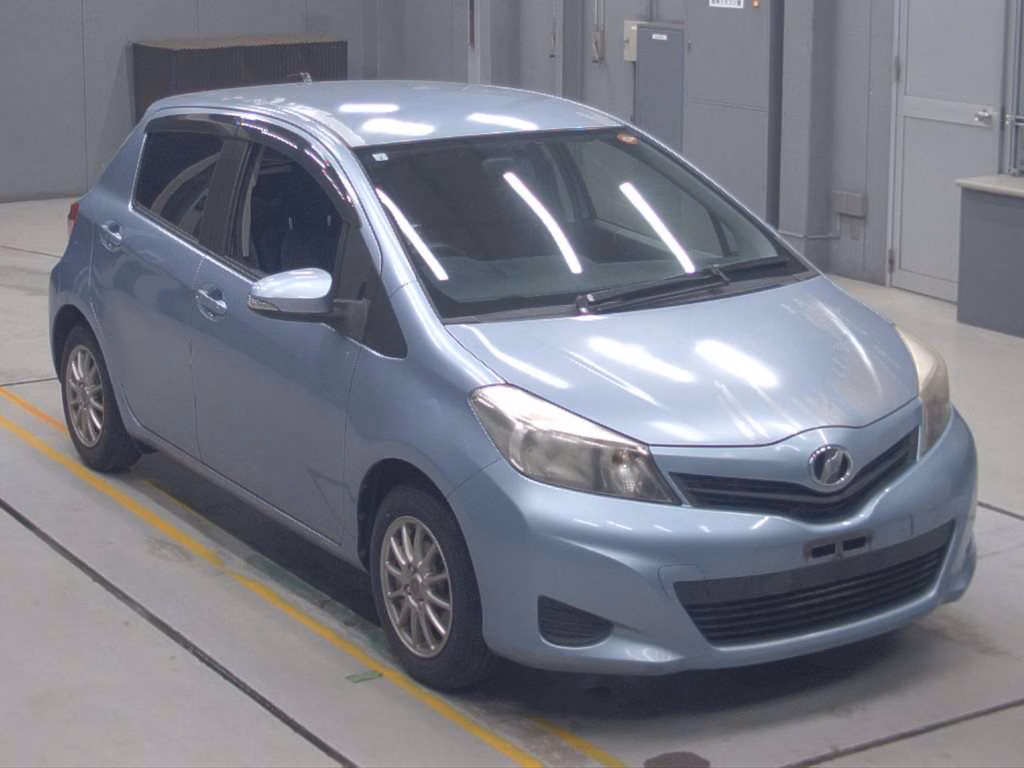 TOYOTA VITZ