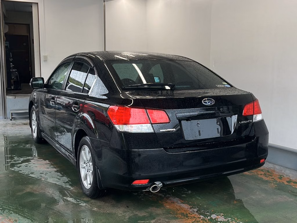 SUBARU LEGACY B4