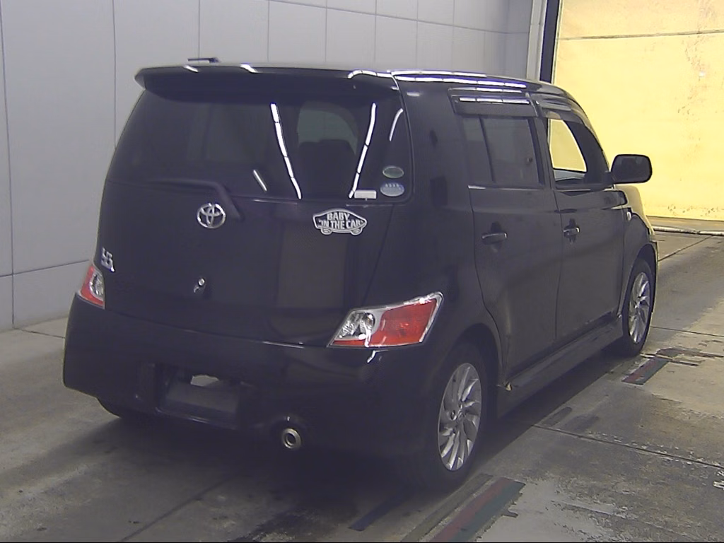 TOYOTA BB