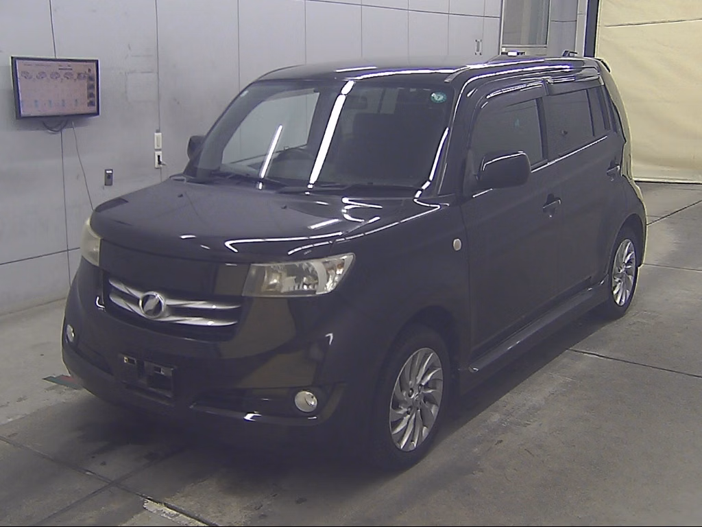 TOYOTA BB