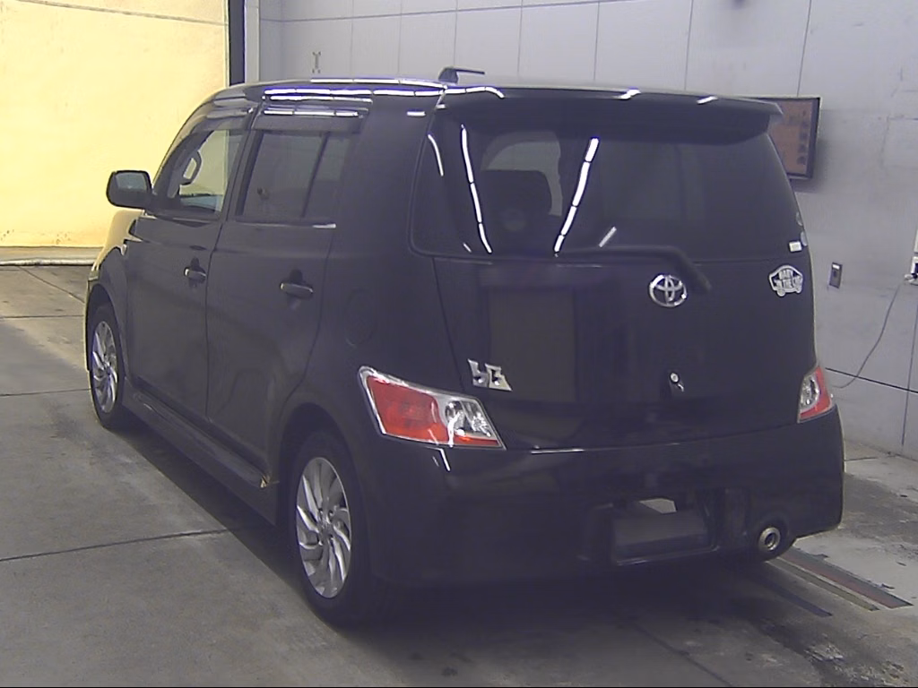 TOYOTA BB