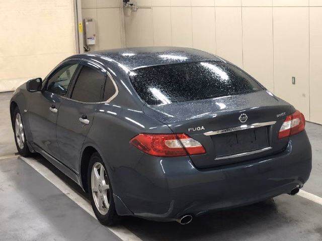 NISSAN FUGA