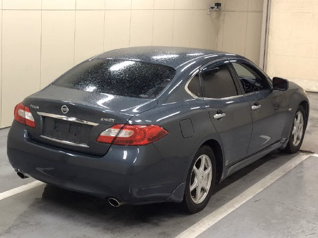 NISSAN FUGA