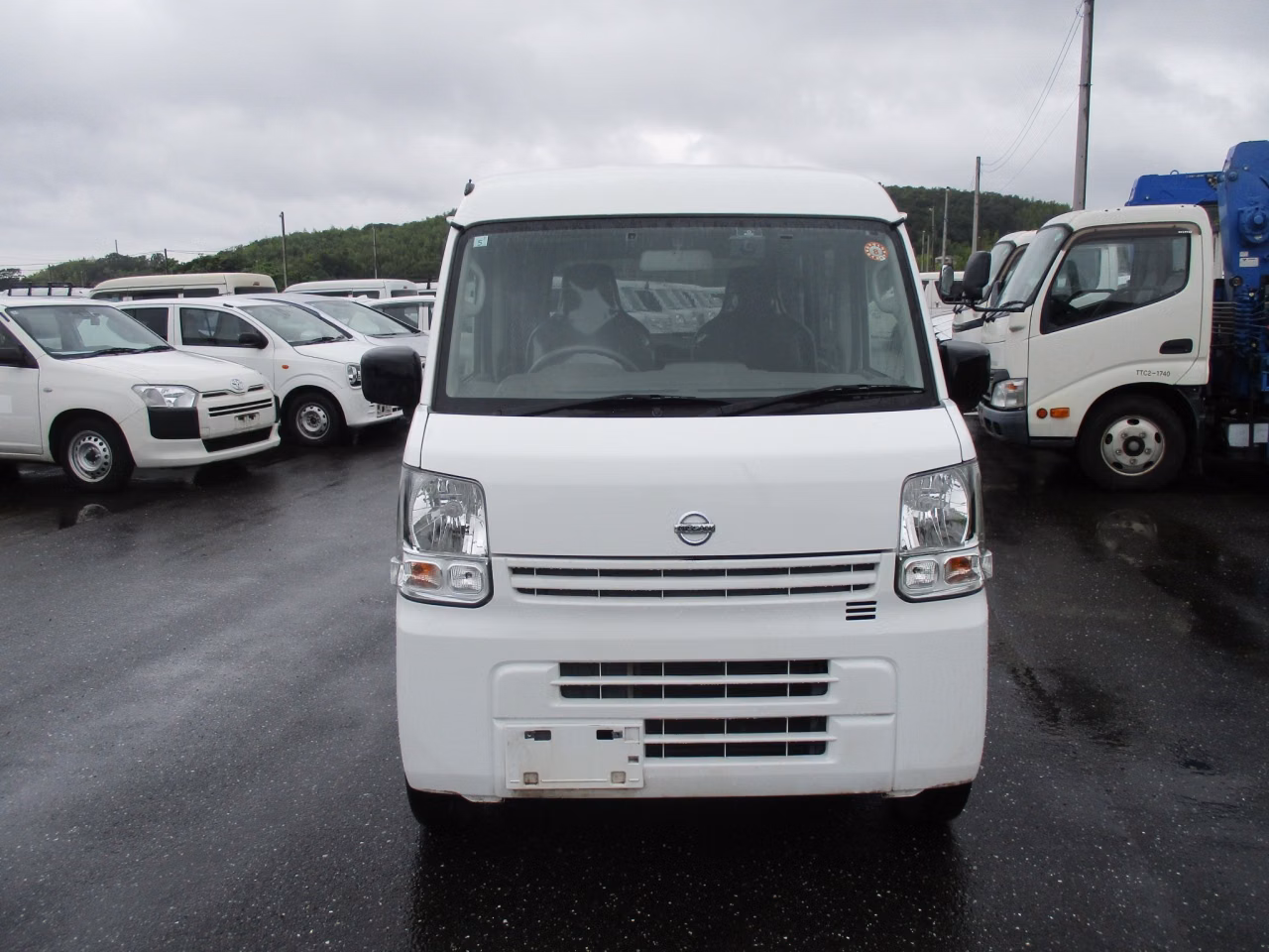 NISSAN NV100 CLIPPER
