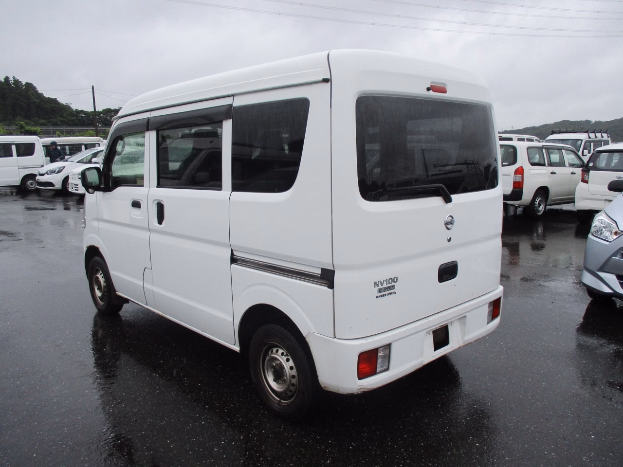 NISSAN NV100 CLIPPER