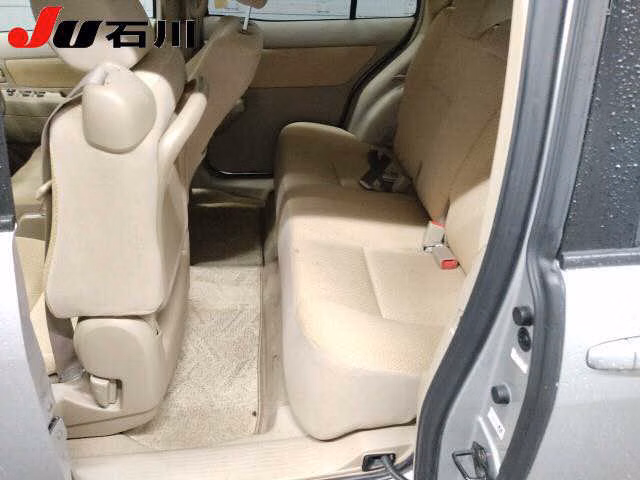 TOYOTA RAUM