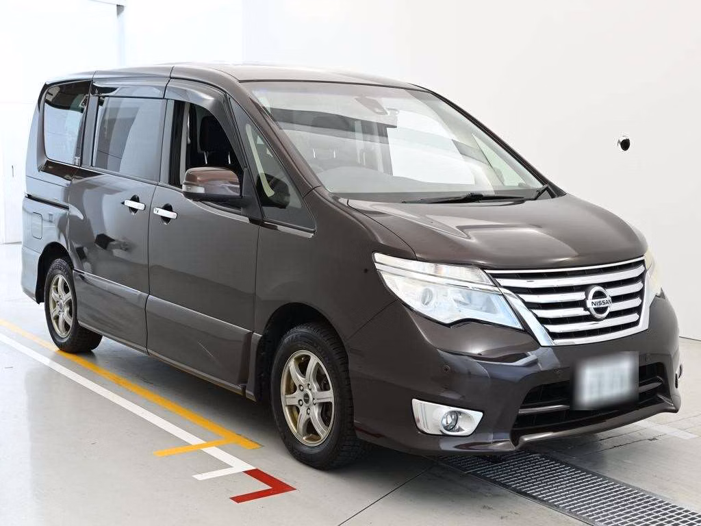 NISSAN SERENA