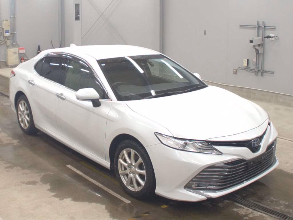 TOYOTA CAMRY