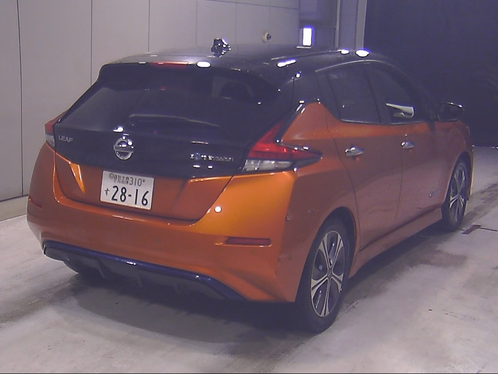 NISSAN LEAF