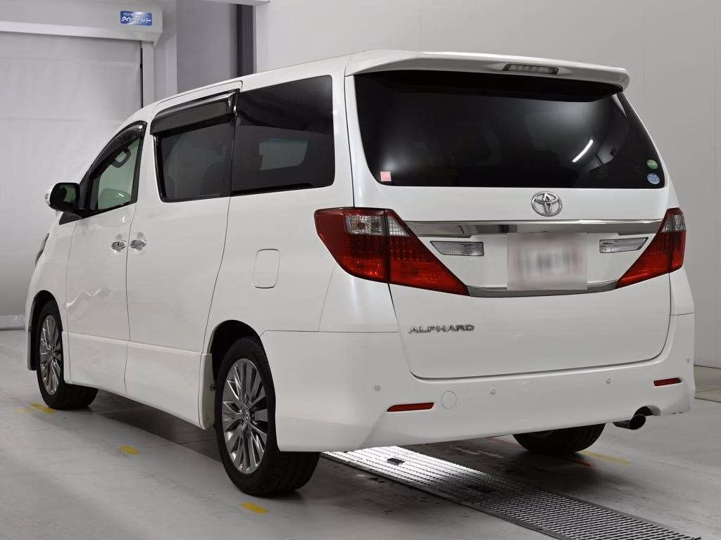 TOYOTA ALPHARD
