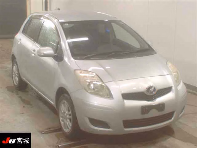 TOYOTA VITZ