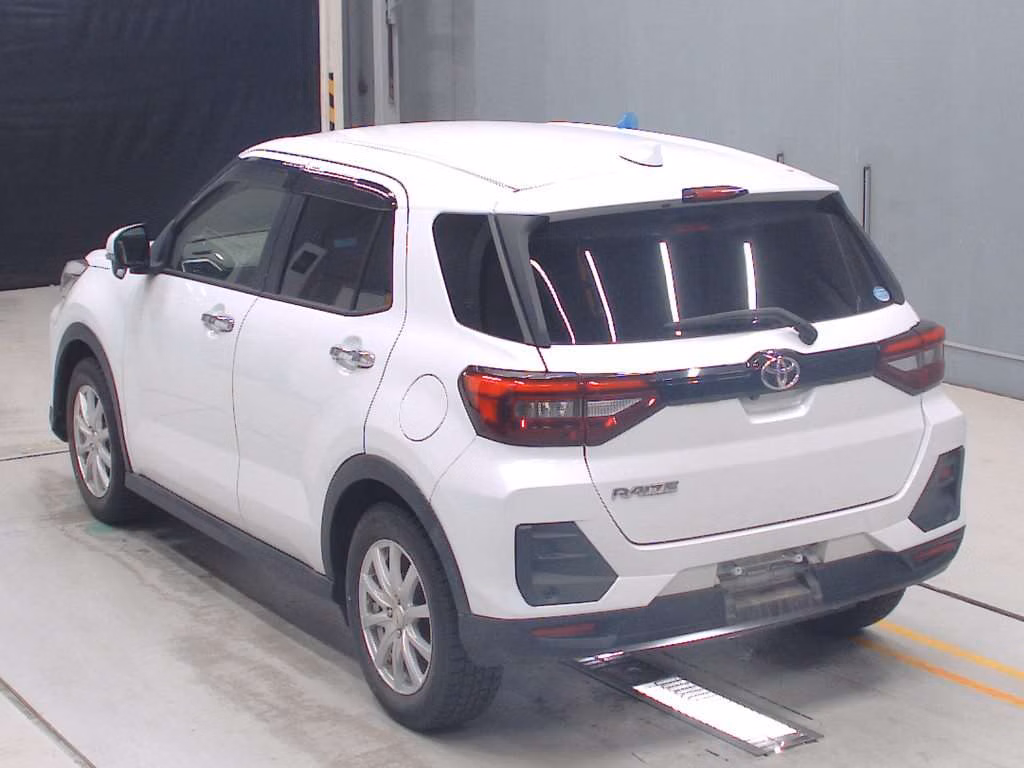 TOYOTA RAIZE