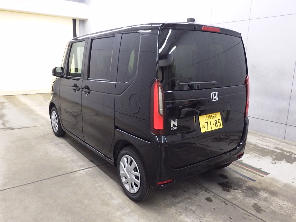 HONDA N-BOX