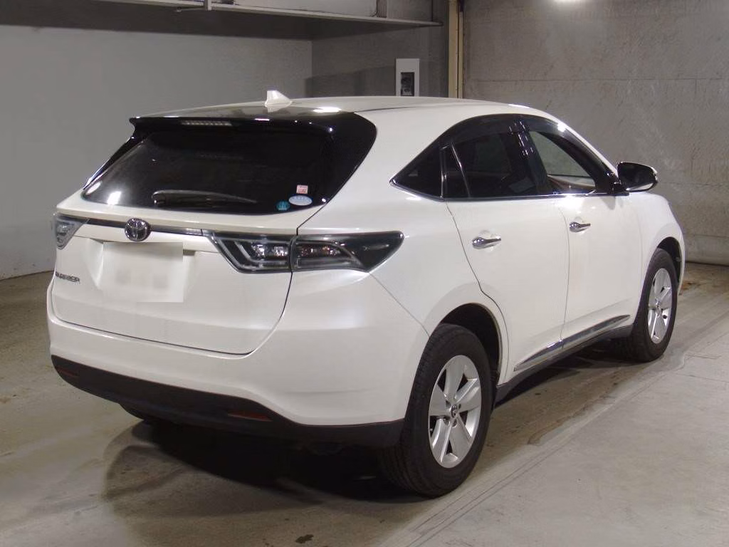 TOYOTA HARRIER