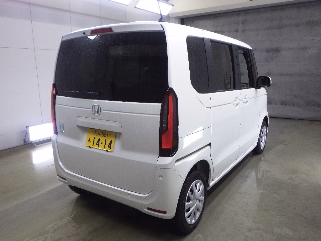 HONDA N-BOX