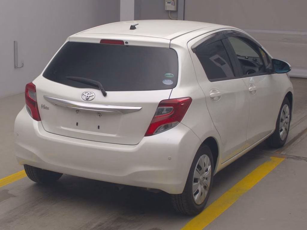 TOYOTA VITZ