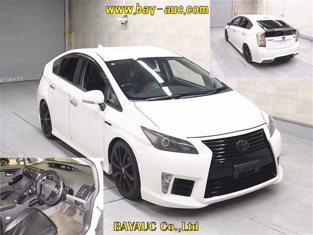 TOYOTA PRIUS