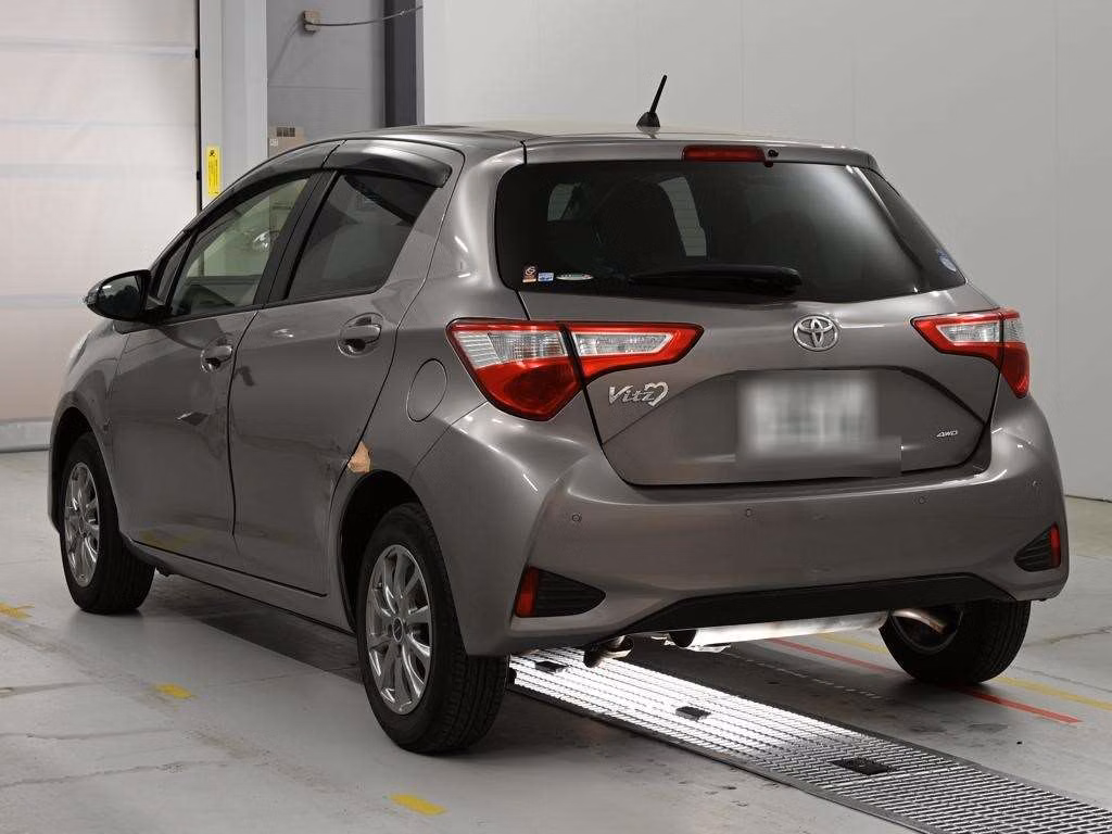 TOYOTA VITZ