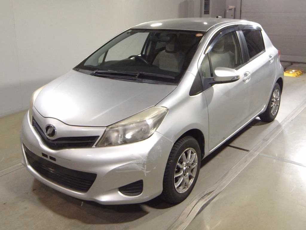 TOYOTA VITZ
