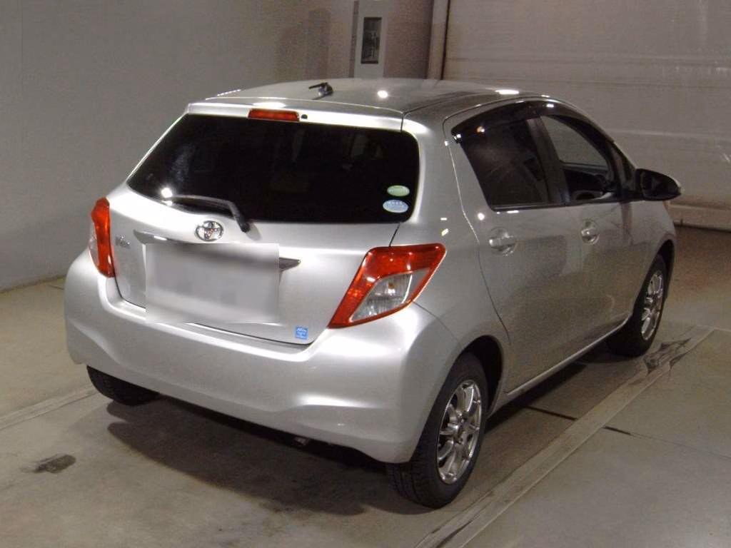 TOYOTA VITZ