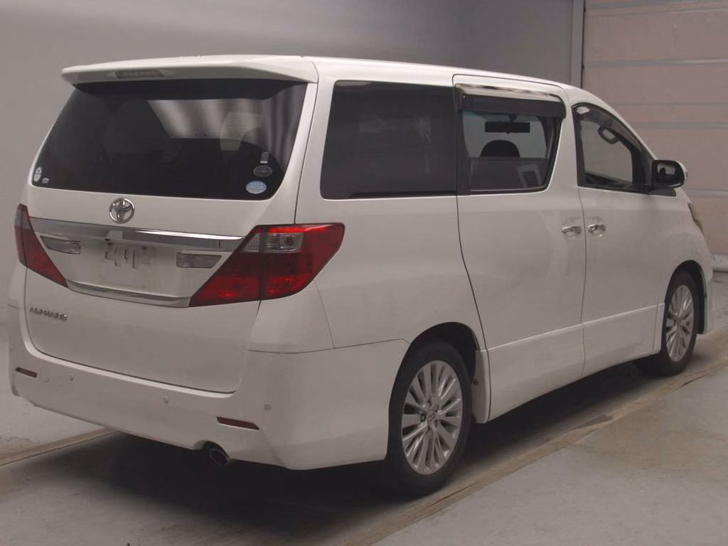 TOYOTA ALPHARD