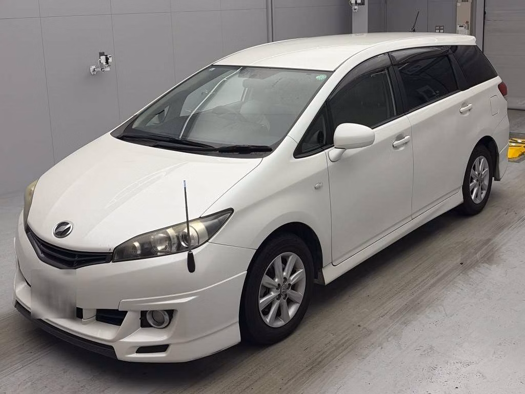TOYOTA WISH