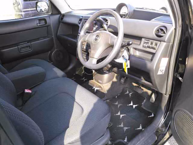 TOYOTA BB