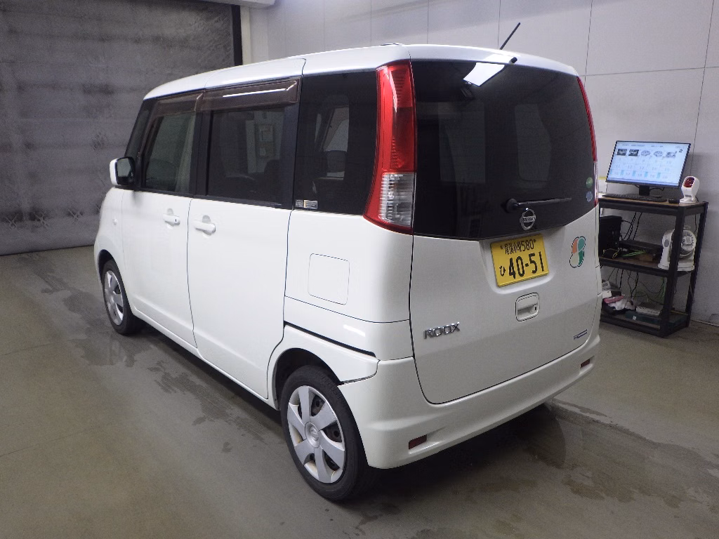 NISSAN ROOX