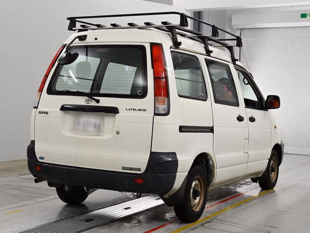 TOYOTA LITE ACE