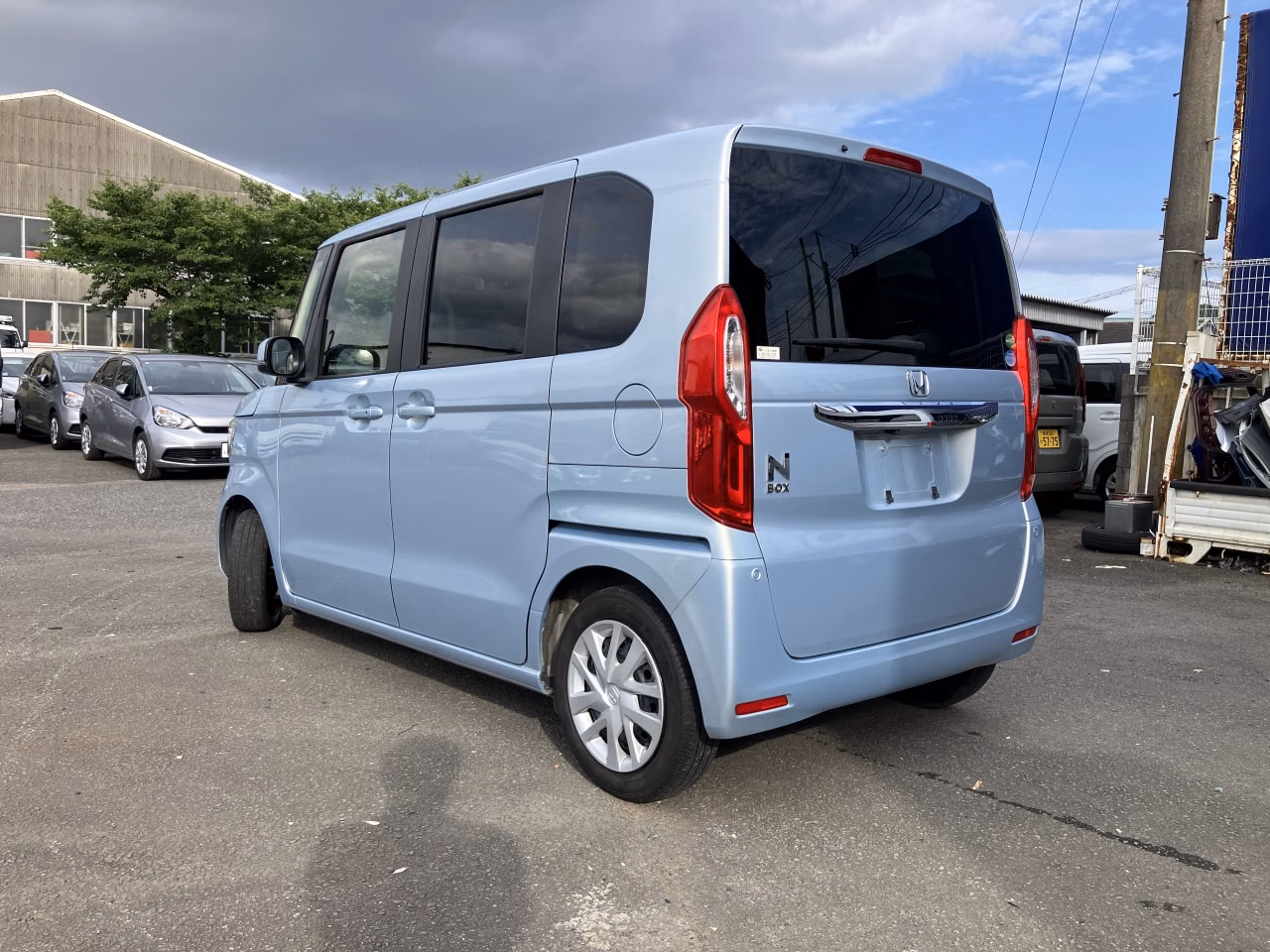 HONDA N-BOX