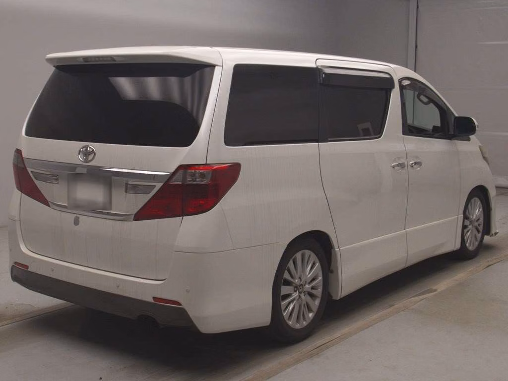 TOYOTA ALPHARD