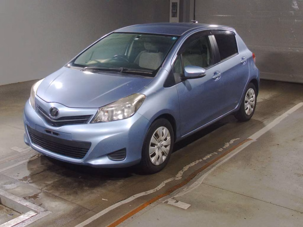 TOYOTA VITZ