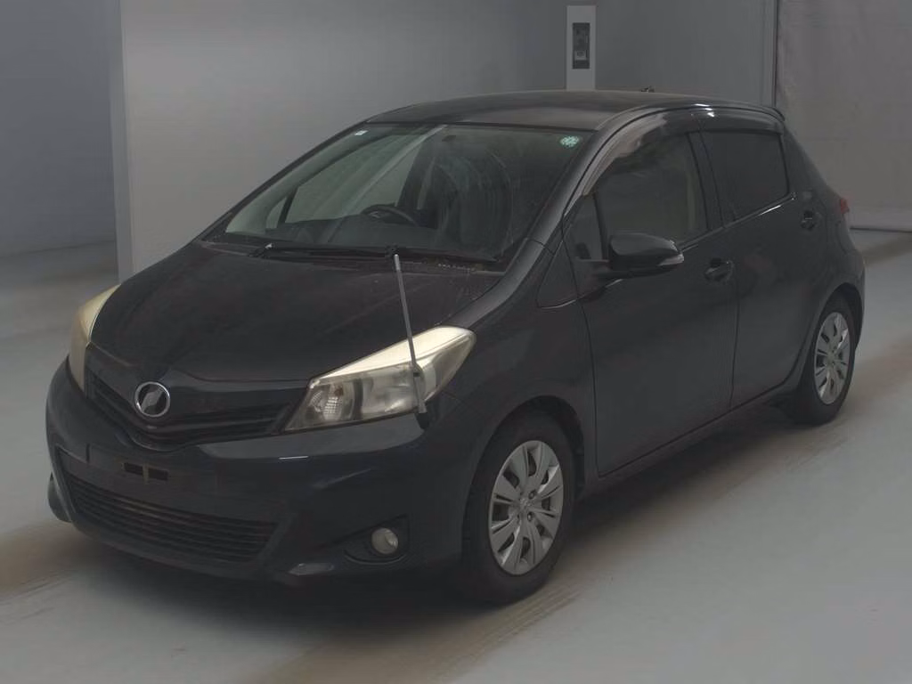 TOYOTA VITZ