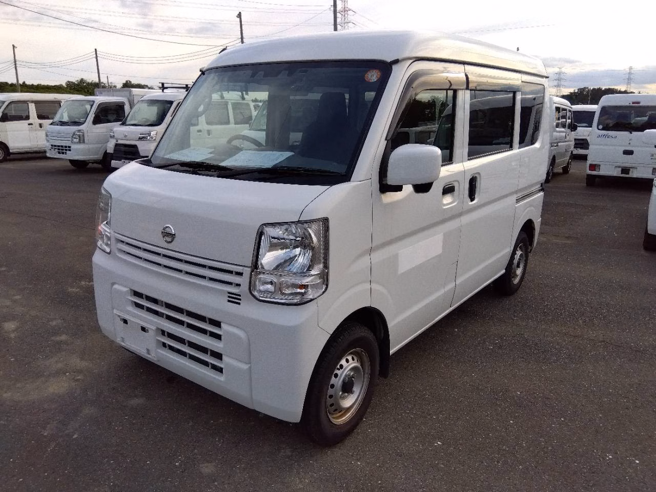 NISSAN NV100 CLIPPER