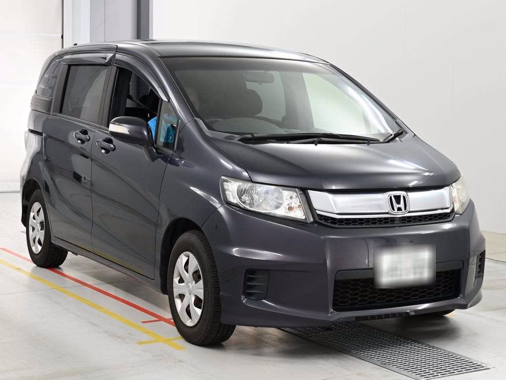 HONDA FREED SPIKE