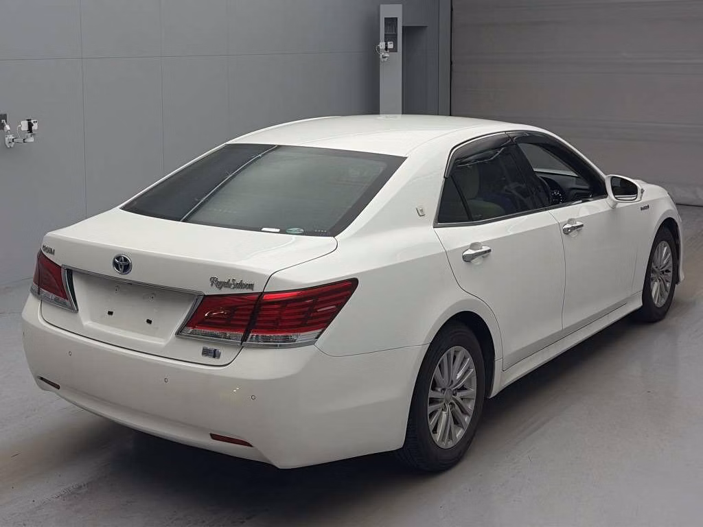 TOYOTA CROWN