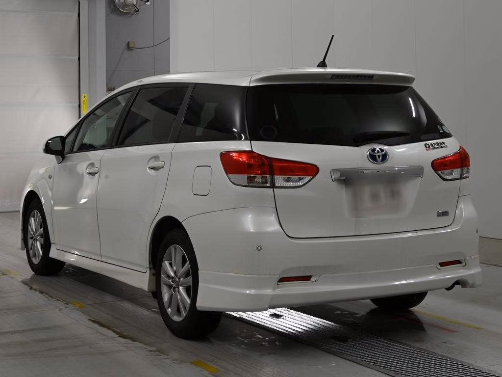 TOYOTA WISH