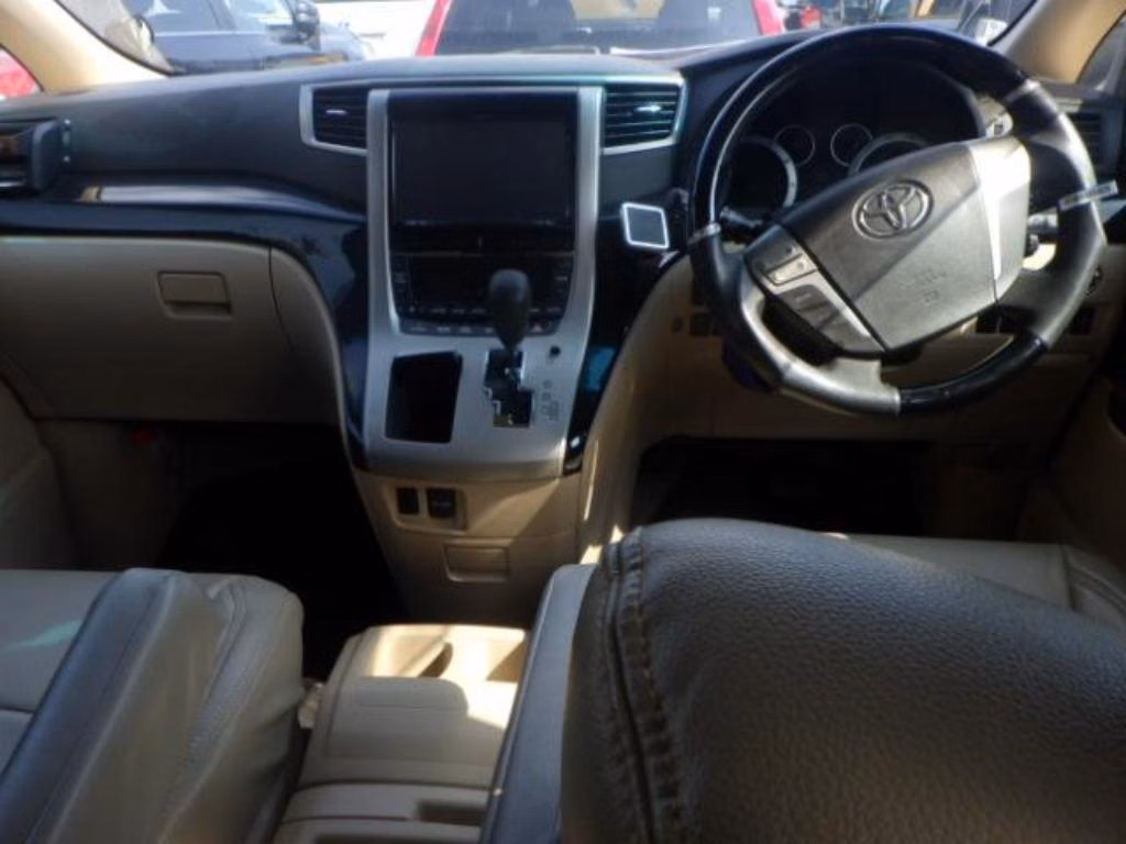 TOYOTA ALPHARD