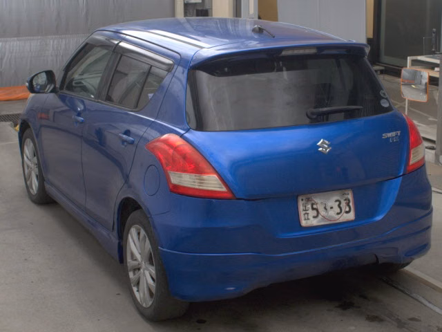 SUZUKI SWIFT