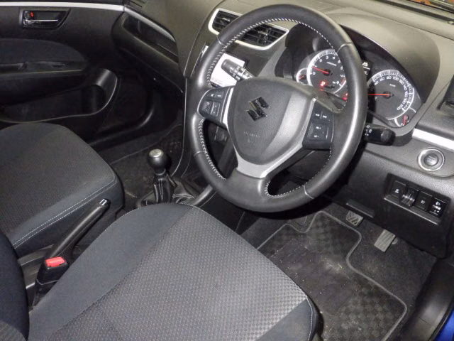 SUZUKI SWIFT