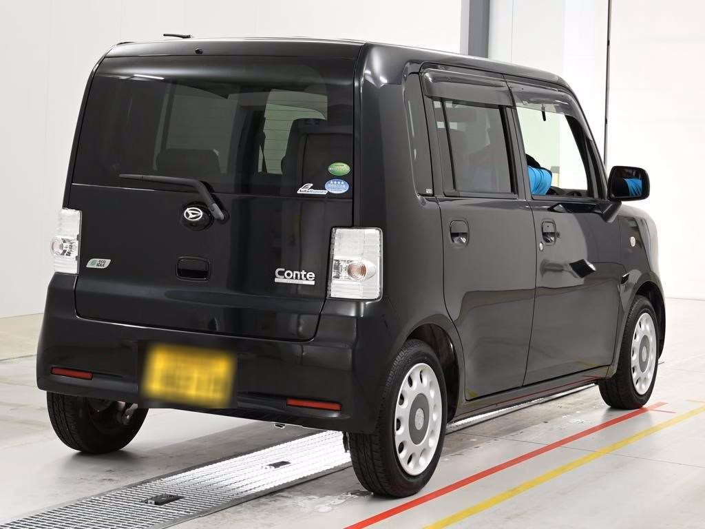 DAIHATSU MOVE CONTE