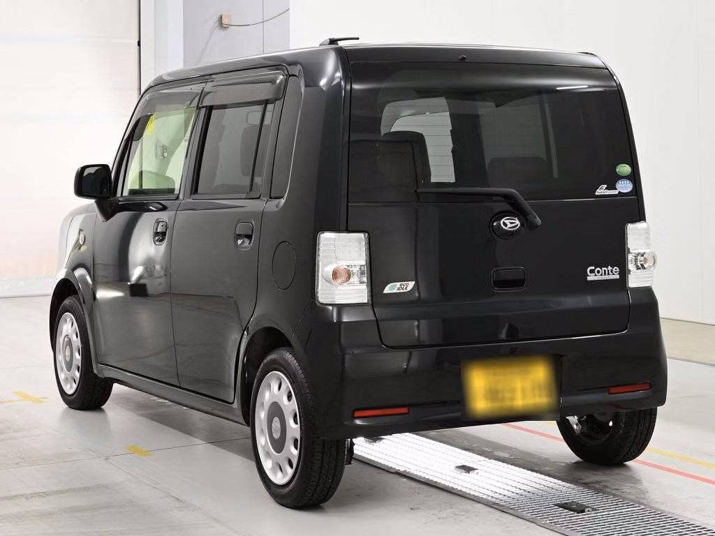 DAIHATSU MOVE CONTE
