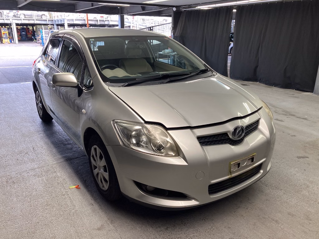 TOYOTA AURIS
