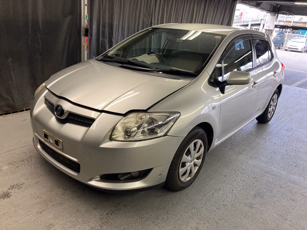 TOYOTA AURIS