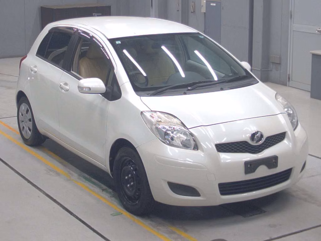 TOYOTA VITZ