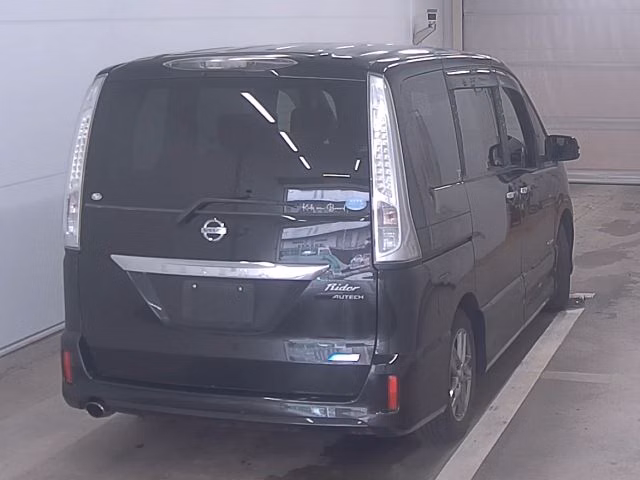 NISSAN SERENA