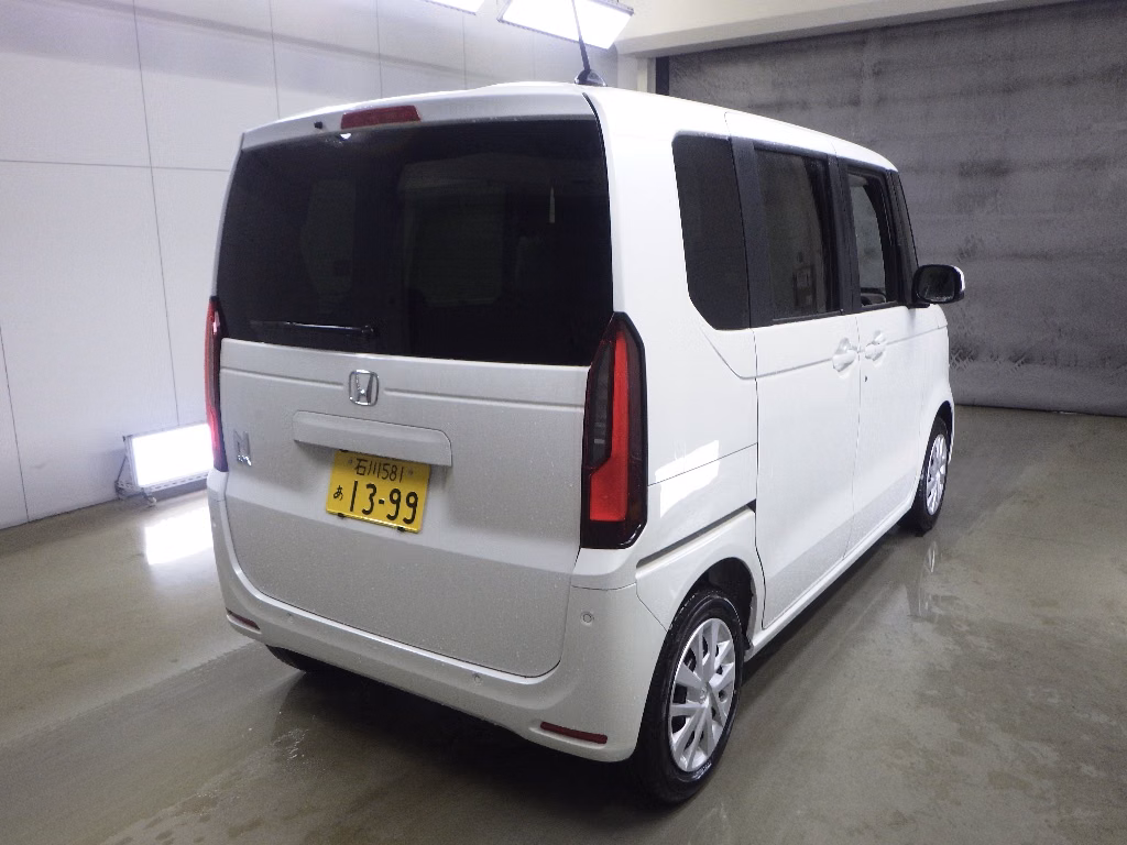 HONDA N-BOX