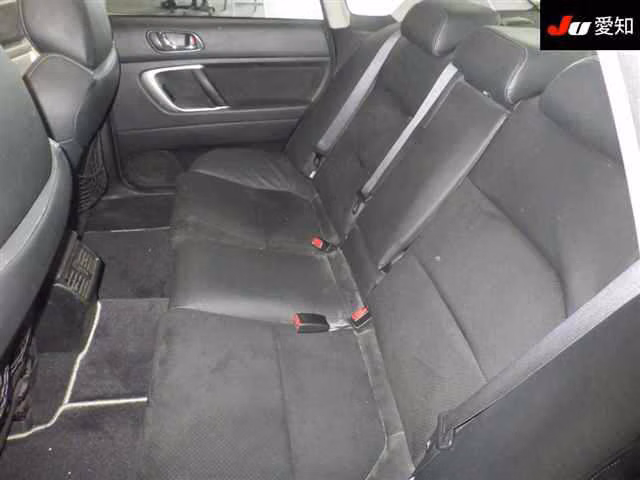 SUBARU LEGACY B4