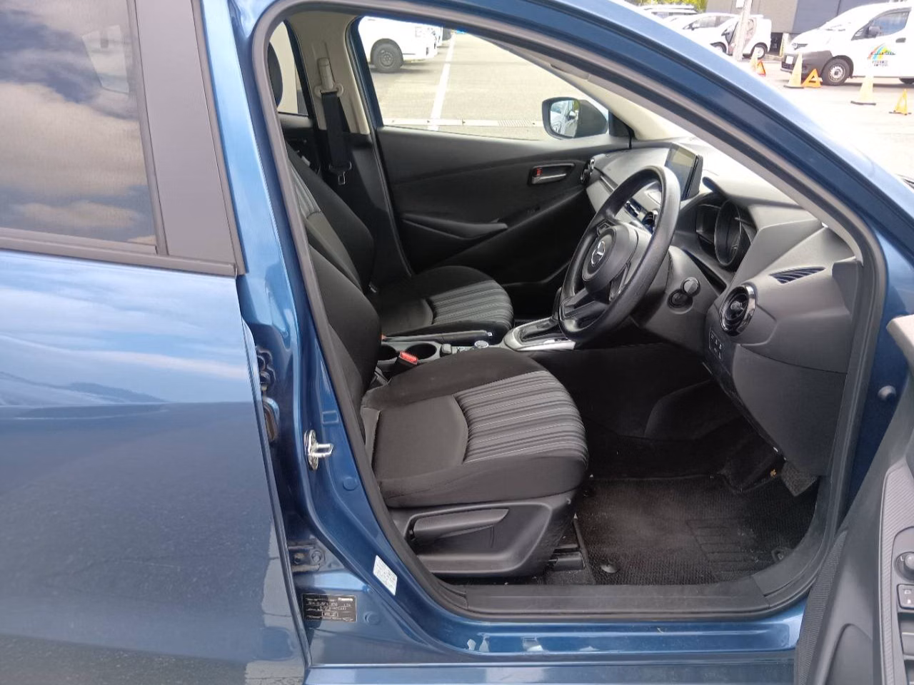 MAZDA MAZDA2